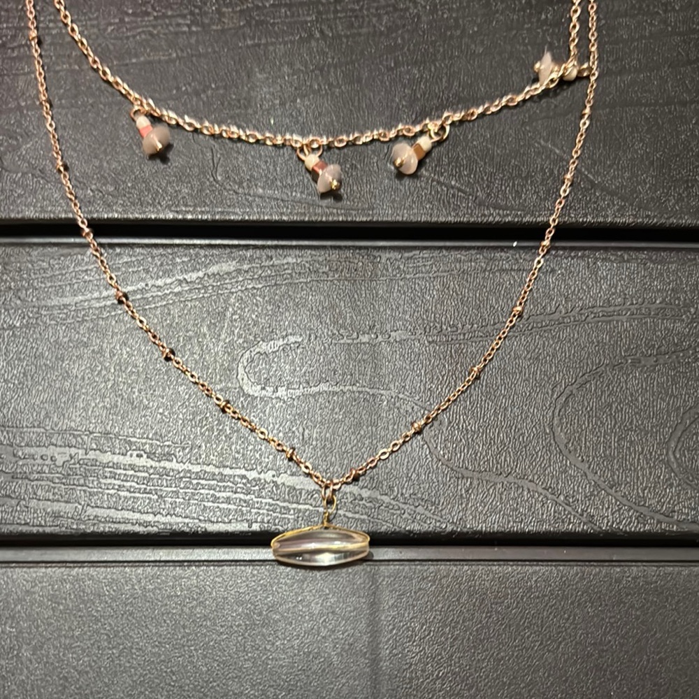 Elegant Gold Necklace with Clear Pendant